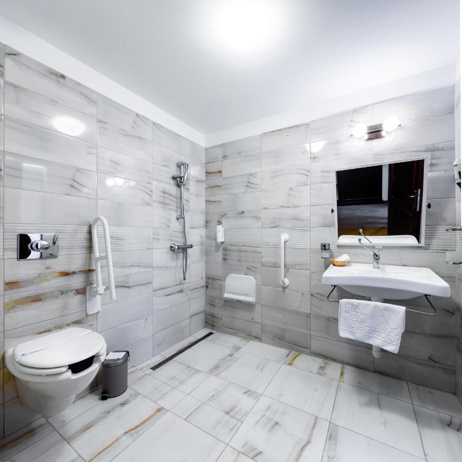 Vecsecity 4* Hernadvecse